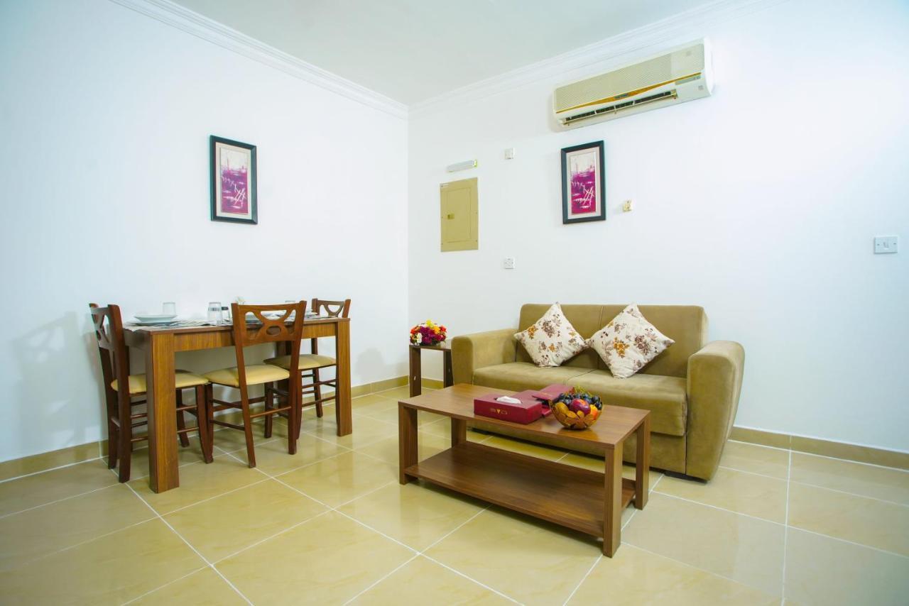 La Villa Inn Ad Dawhah Esterno foto