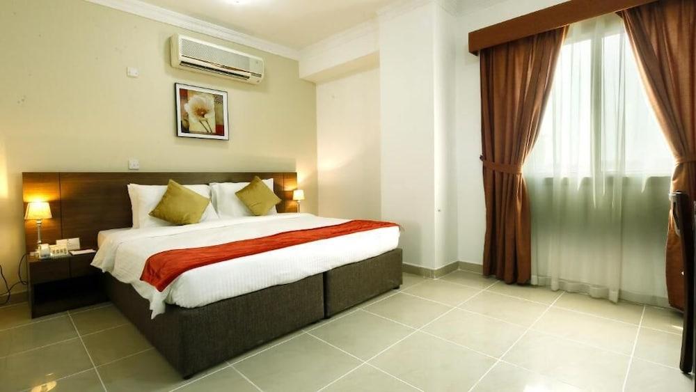 La Villa Inn Ad Dawhah Esterno foto