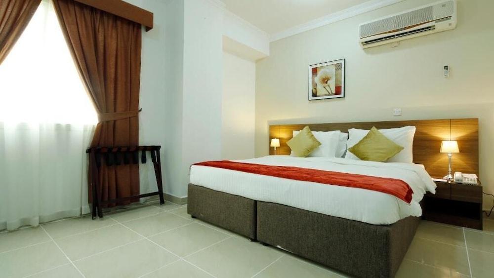 La Villa Inn Ad Dawhah Esterno foto