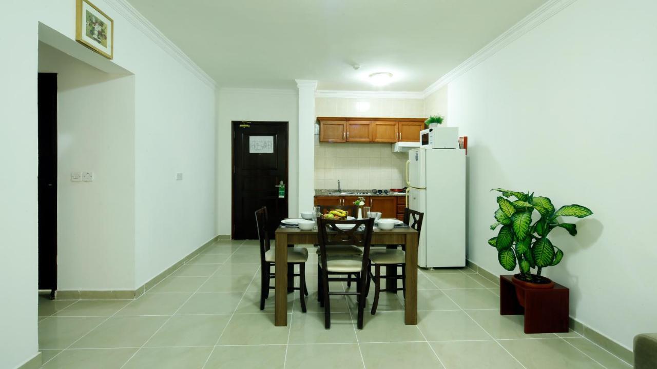 La Villa Inn Ad Dawhah Esterno foto